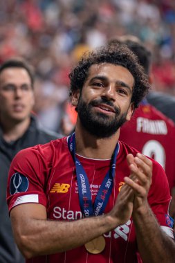 İstanbul, Türkiye - 14 Ağustos 2019: Vodafone Park 'ta Liverpool ile Chelsea arasında oynanan UEFA Süper Kupa karşılaşmasının sonunda Liverpool' un Muhammed Salah forveti.