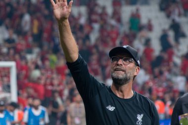 İstanbul, Türkiye - 14 Ağustos 2019: Vodafone Park 'ta Liverpool ile Chelsea arasında oynanan UEFA Süper Kupa karşılaşmasının sonunda Liverpool teknik direktörü Jurgen Klopp.