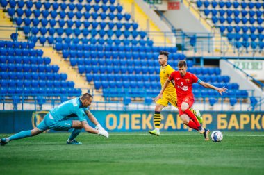 Kharkiv, Ukrayna - 24 Haziran 2020: Ukrayna PFL Metallist-1925 - Metalurg futbol karşılaşması 