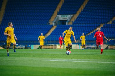 Kharkiv, Ukrayna - 24 Haziran 2020: Ukrayna PFL Metallist-1925 - Metalurg futbol karşılaşması 