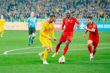 Kyiv, Ukrayna - 14 Ekim 2019: Danilo Pereira 'nın duygusal portresi, Portekizli Raphael Adelino Jose Guerreiro futbolcuları Ukrayna Olimpiyat Stadyumu' nda Andy Yarmolenko 'ya karşı