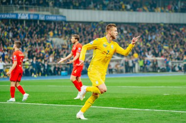 Kyiv, Ukrayna - 14 Ekim 2019: Andrey Yarmolenko Avrupa 2020 Ukrayna - Portekiz Olimpiyat Stadyumu karşılaşmasını kazandı
