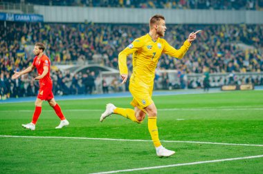 Kyiv, Ukrayna - 14 Ekim 2019: Andrey Yarmolenko Avrupa 2020 Ukrayna - Portekiz Olimpiyat Stadyumu karşılaşmasını kazandı