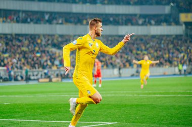 Kyiv, Ukrayna - 14 Ekim 2019: Andrey Yarmolenko Avrupa 2020 Ukrayna - Portekiz Olimpiyat Stadyumu karşılaşmasını kazandı