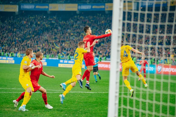 キエフ ウクライナ 10月14 2019 クリスティアーノ ロナウド オリンピックスタジアムで予選Euro 2020対ウクライナの試合中にポルトガル代表チームのキャプテンとフォワード — ストック写真