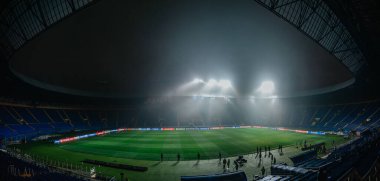 Kharkiv, Ukrayna - 10 Aralık 2019: UEFA Lig şampiyonu Atalanta - Shakhtar maçından önce metalci Arena. Düşük tuşlu fotoğraf