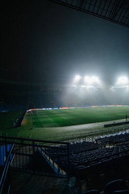 Kharkiv, Ukrayna - 10 Aralık 2019: UEFA Lig şampiyonu Atalanta - Shakhtar maçından önce metalci Arena. Düşük tuşlu fotoğraf