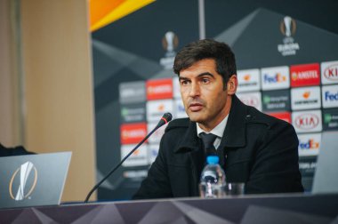 KHARKIV, UKRAINE - 14 Şubat 2019: Paolo Fonseca UEFA Avrupa Ligi Shakhtar Donetsk - Eintracht Frankfurt maçından sonra Metalist Stadyum 'da gazetecilere konuştu.
