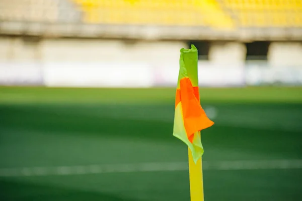 Pontapé Canto Campo Futebol Com Bandeira — Fotografia de Stock
