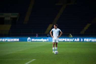 KHARKIV, UKRAINE - 8 Temmuz 2020: Ukrayna Kupası Dinamo Kyiv - Vorskla Metalist Stadyumu 'nda oynanan karşılaşmada profesyonel futbolcu Carlos de Pena