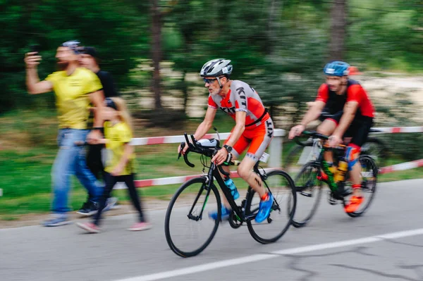 Kharkiv Ucraina Agosto 2020 Triathon Ciclista Triatleta Ciclista Sella Alla — Foto Stock