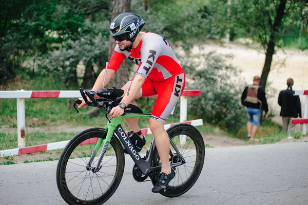 Kharkiv Ukraine August 2020 Triathlet Auf Rennrad Beim Ironman Rennradsportler — Stockfoto