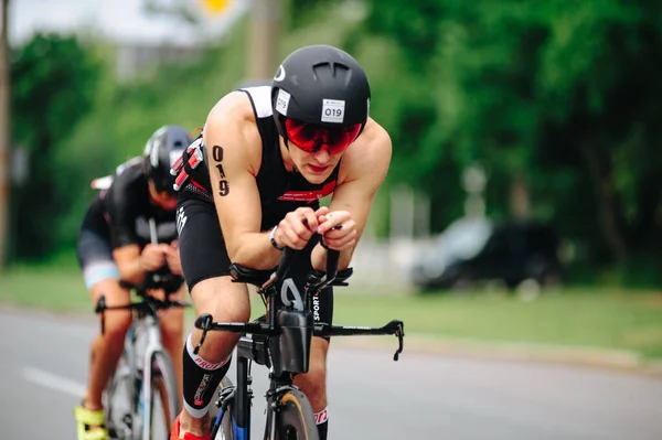 Kharkiv Ukraine August 2020 Triathlet Auf Rennrad Beim Ironman Rennradsportler — Stockfoto