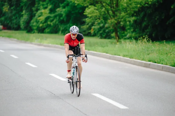 Kharkiv Ukraine August 2020 Triathon Biking Cyclist Triathlete Riding Racing — Stock Photo, Image