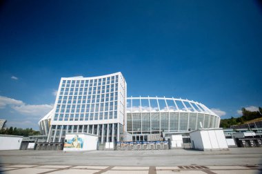 KHARKIV, UKRAINE - 5 Ağustos 2020: Ulusal Olimpiyat Spor Kompleksi. NSC OLMPIYSKIY. Halka açık etkinliklere izin var. CV salgını sırasında Avrupa sporu.