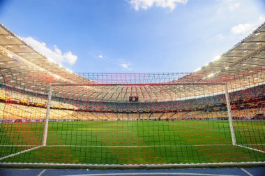 KHARKIV, UKRAINE - 5 Ağustos 2020: Ulusal Olimpiyat Spor Kompleksi. NSC OLMPIYSKIY. Halka açık etkinliklere izin var. CV salgını sırasında Avrupa sporu.