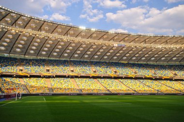 KHARKIV, UKRAINE - 5 Ağustos 2020: Ulusal Olimpiyat Spor Kompleksi. NSC OLMPIYSKIY. Halka açık etkinliklere izin var. CV salgını sırasında Avrupa sporu.