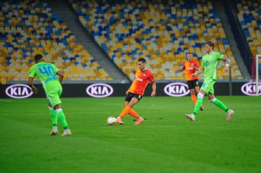 KHARKIV, UKRAINE - 5 Ağustos 2020: Lig Europa Shakhtar - Wolfsburg maçında aksiyon. Halka açık etkinliklere izin var. CV salgını sırasında Avrupa sporu.