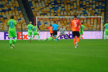 KHARKIV, UKRAINE - 5 Ağustos 2020: Lig Europa Shakhtar - Wolfsburg maçında aksiyon. Halka açık etkinliklere izin var. CV salgını sırasında Avrupa sporu.