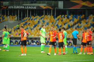 KHARKIV, UKRAINE - 5 Ağustos 2020: Lig Europa Shakhtar - Wolfsburg maçında aksiyon. Halka açık etkinliklere izin var. CV salgını sırasında Avrupa sporu.