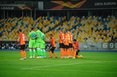 KHARKIV, UKRAINE - 5 Ağustos 2020: Lig Europa Shakhtar - Wolfsburg maçında aksiyon. Halka açık etkinliklere izin var. CV salgını sırasında Avrupa sporu.