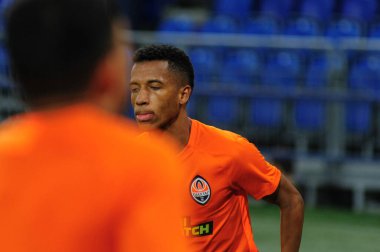 Gelsenkirchen, Almanya - 11 Ağustos 2020: Marcos Antonio, League Europa Shakhtar vs Basel 'in futbol maçında. Halka açık etkinliklere izin var. CV salgını sırasında Avrupa sporu.