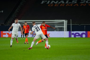Gelsenkirchen, Almanya - 11 Ağustos 2020: Lig Europa Shakhtar - Basel maçında Alan Patrick. Halka açık etkinliklere izin var. CV salgını sırasında Avrupa sporu.