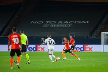 Gelsenkirchen, Almanya - 11 Ağustos 2020: Lig Europa Shakhtar - Basel maçında Alan Patrick. Halka açık etkinliklere izin var. CV salgını sırasında Avrupa sporu.