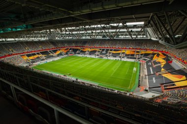 Düsseldorf, Almanya - 16 Ağustos 2020: Düsseldorf 'taki Esprit Arena spor kompleksinin fotoğrafı. 