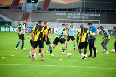 DÜKSELDORF, GERMANY - 17 AĞUSTOS 2020: Düsseldorf 'taki Esprit Arena spor kompleksi üzerinde oynanan UEFA Avrupa Ligi Shakhtar - Inter maçında Inter' in oynadığı Inter Milano futbolcusu. 