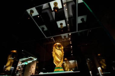 DORTMUND, GERMANY - 19 AĞUSTOS 2020: Alman futbol müzesinde Dünya Kupası.