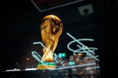 DORTMUND, GERMANY - 19 AĞUSTOS 2020: Alman futbol müzesinde Dünya Kupası.