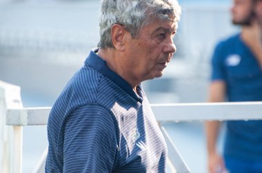 KYIV, UKRAINE - 21 Ağustos 2020: Mircea Lucescu Dinamo Kyiv 'in teknik direktörü