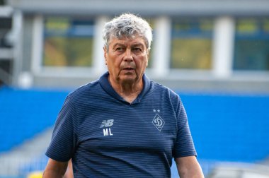 KYIV, UKRAINE - 21 Ağustos 2020: Mircea Lucescu Dinamo Kyiv 'in teknik direktörü