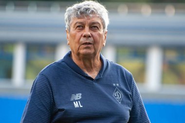 KYIV, UKRAINE - 21 Ağustos 2020: Mircea Lucescu Dinamo Kyiv 'in teknik direktörü