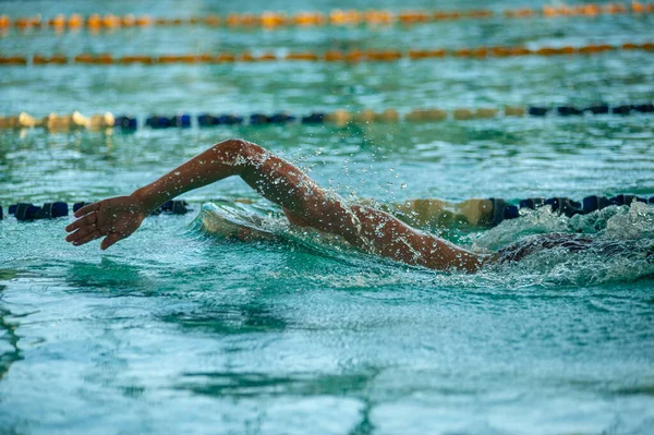 Foto Respingo Água Piscina Salpicos Água — Fotografia de Stock