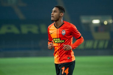 Kharkiv, Ukrayna - 4 Mart 2020: Tete, Shakhtar Donetsk 'in orta saha oyuncusu UPL Shakhtar - Dnipro-1