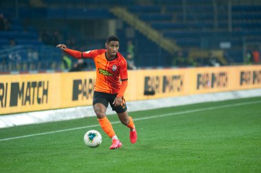 Kharkiv, Ukrayna - 4 Mart 2020: Tete, Shakhtar Donetsk 'in orta saha oyuncusu UPL Shakhtar - Dnipro-1