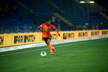 Kharkiv, Ukrayna - 4 Mart 2020: Tete, Shakhtar Donetsk 'in orta saha oyuncusu UPL Shakhtar - Dnipro-1