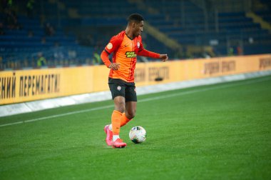 Kharkiv, Ukrayna - 4 Mart 2020: Tete, Shakhtar Donetsk 'in orta saha oyuncusu UPL Shakhtar - Dnipro-1
