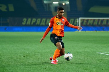 Kharkiv, Ukrayna - 4 Mart 2020: Tete, Shakhtar Donetsk 'in orta saha oyuncusu UPL Shakhtar - Dnipro-1