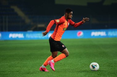 Kharkiv, Ukrayna - 4 Mart 2020: Tete, Shakhtar Donetsk 'in orta saha oyuncusu UPL Shakhtar - Dnipro-1