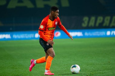 Kharkiv, Ukrayna - 4 Mart 2020: Tete, Shakhtar Donetsk 'in orta saha oyuncusu UPL Shakhtar - Dnipro-1