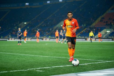 Kharkiv, Ukrayna - 4 Mart 2020: Tete, Shakhtar Donetsk 'in orta saha oyuncusu UPL Shakhtar - Dnipro-1