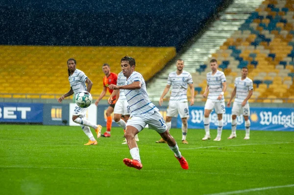 哈尔科夫 乌克兰 2020年3月4日 卡洛斯 德佩纳 基辅迪纳摩的后卫 在乌克兰超级杯期间的战斗 — 图库照片