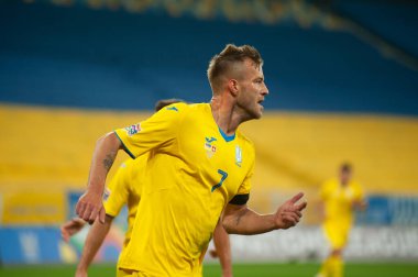 Lviv, Ukrayna - 03 Eylül 2020: Andrii Iarmolenko UEFA Ligi Uluslar Ligi 'nin İsviçre' ye karşı oynadığı maçta golü kutladı