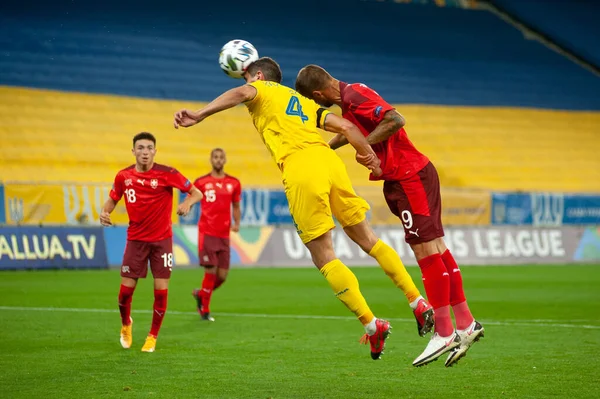 Lviv Ucraina Settembre 2020 Serhiy Kryvtsov Haris Seferovic Durante Partita — Foto Stock