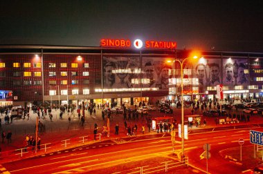 Prag, Çek Cumhuriyeti - 27 Kasım 2019: Sinobo Stadyumu, Eden Arna ve Synot Tip Arena, UEFA Şampiyonlar Ligi Slavia - Inter maçından önce.