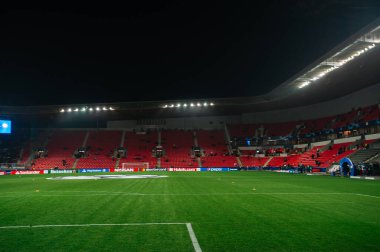 Prag, Çek Cumhuriyeti - 27 Kasım 2019: Sinobo Stadyumu, Eden Arna ve Synot Tip Arena, UEFA Şampiyonlar Ligi Slavia - Inter maçından önce.