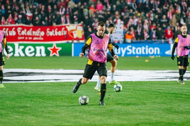 Prag, Çek Cumhuriyeti - 27 Kasım 2019: Stefan De Vrij UEFA Şampiyonlar Ligi Slavia - Inter maçı sırasında.